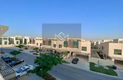 Outdoor Building image for: Townhouse - 4 Bedrooms - 6 Bathrooms for rent in Grand Views - Meydan Gated Community - Meydan - Dubai, Image 1
