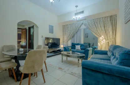 Apartment - 1 Bedroom - 2 Bathrooms for rent in Palm Tower 1 - Palm Towers - Al Majaz - Sharjah