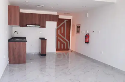 Duplex - 2 Bedrooms - 3 Bathrooms for sale in Oasis Residences - Masdar City - Abu Dhabi