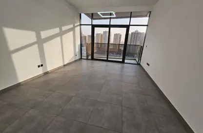 Apartment - Studio - 1 Bathroom for rent in V2 - Dubai Sports City - Dubai