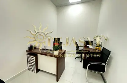 Office Space - Studio - 1 Bathroom for rent in Red Avenue - Al Garhoud - Dubai