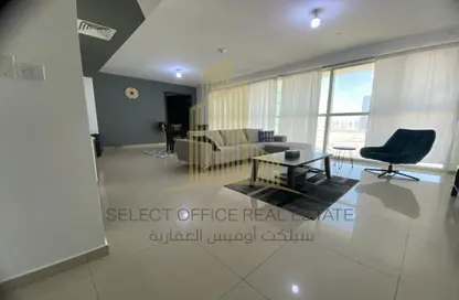 Living Room image for: Apartment - 1 Bedroom - 2 Bathrooms for sale in RAK Tower - Marina Square - Al Reem Island - Abu Dhabi, Image 1