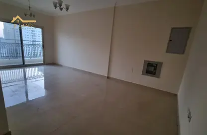 Apartment - 3 Bedrooms - 3 Bathrooms for rent in New Al Taawun Road - Al Taawun - Sharjah