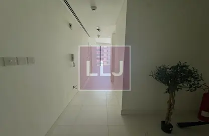 Apartment - 1 Bedroom - 2 Bathrooms for rent in Baheen Tower - Najmat Abu Dhabi - Al Reem Island - Abu Dhabi