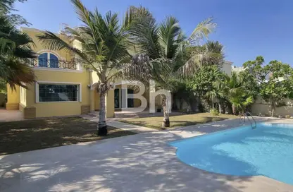 Villa - 4 Bedrooms - 5 Bathrooms for sale in Legacy Nova Villas - Jumeirah Park - Dubai