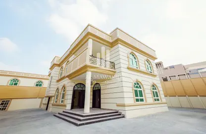 شقة - 5 غرف نوم - 6 حمامات للايجار في الرملة - حلوان - الشارقة