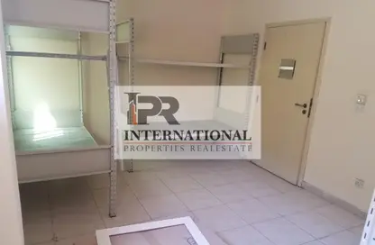 سكن عمال - استوديو - 8 حمامات للايجار في الجرف الصناعية - عجمان