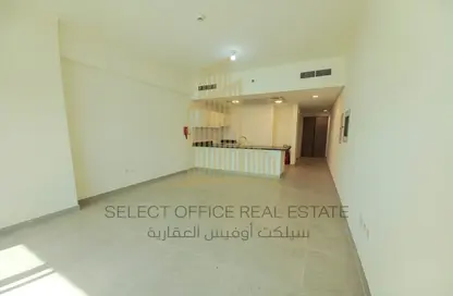 Empty Room image for: Apartment - 1 Bathroom for rent in Park View - Saadiyat Island - Abu Dhabi, Image 1