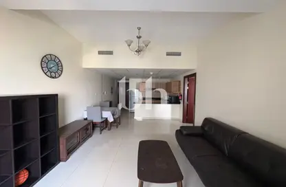 شقة - غرفة نوم - 2 حمامات للايجار في مساكن النخبة رقم 5 - مساكن النخبة الرياضية - مدينة دبي الرياضية - دبي