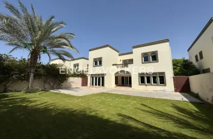 Villa - 3 Bedrooms - 4 Bathrooms for rent in Regional - Jumeirah Park - Dubai
