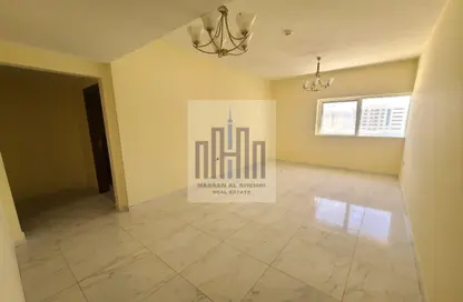 شقة - غرفة نوم - 2 حمامات للايجار في مبني آمان - تجارية مويلح - الشارقة