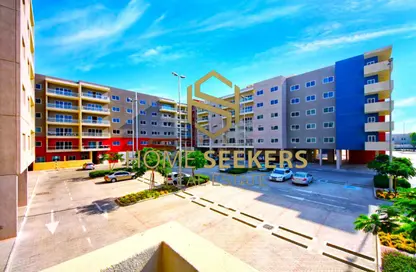 Apartment - 3 Bedrooms - 4 Bathrooms for sale in Tower 24 - Al Reef Downtown - Al Reef - Abu Dhabi
