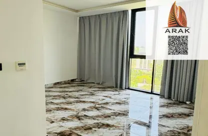 فيلا - 5 غرف نوم - 6 حمامات للايجار في مجمع الجولف - الزورا - عجمان