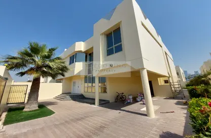 Outdoor House image for: Villa - 4 Bedrooms - 4 Bathrooms for rent in Jumeirah 2 Villas - Jumeirah 2 - Jumeirah - Dubai, Image 1