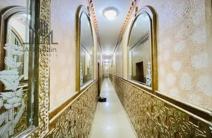 شقة - 2 غرف نوم - 2 حمامات للايجار في العامريه - الجيمي - العين