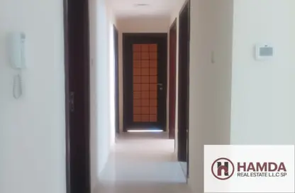 شقة - 2 غرف نوم - 2 حمامات للايجار في مبنى القاسمية 10 - المحطة - القاسمية - الشارقة