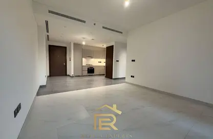 شقة - 2 غرف نوم - 4 حمامات للايجار في برج The Crest A - ذا كريست - صبحا هارتلاند - مدينة الشيخ محمد بن راشد - دبي شقة - 2 غرف نوم - 4 حمامات للايجار في برج The Crest A - ذا كريست - صبحا هارتلاند - مدينة الشيخ محمد بن راشد - دبي