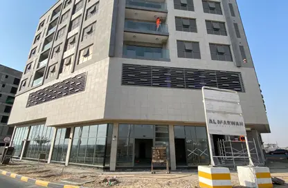 Shop - Studio - 1 Bathroom for rent in Tilal City - Sharjah