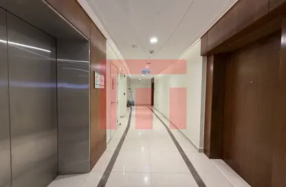 Apartment - 3 Bedrooms - 4 Bathrooms for rent in United Square - Al Khalidiya - Abu Dhabi