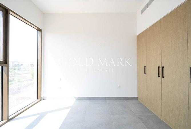 15702000 - Property Image 3