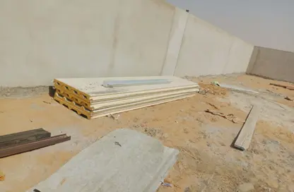 أرض - استوديو للايجار في الصجعة الصناعية - آلصجعه - الشارقة