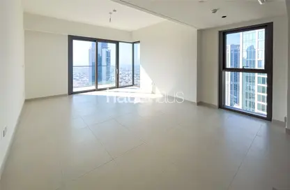 صورة لـ غرفة فارغة شقة - 2 غرف نوم - 2 حمامات للايجار في برج التاج - دبي وسط المدينة - دبي ، صورة رقم 1