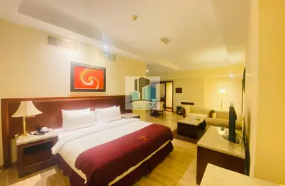 Apartment - Studio - 1 Bathroom for rent in East Corniche road - Hamdan Street - Abu Dhabi