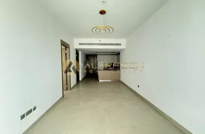 شقة - غرفة نوم - 2 حمامات للايجار في بلوبيل ريزيدنس - قرية الجميرا سركل - دبي