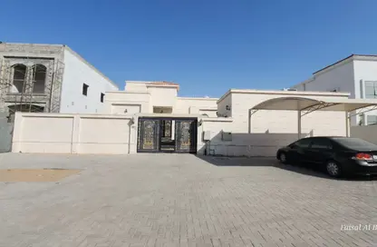 فيلا - 3 غرف نوم - 5 حمامات للايجار في الحليو - عجمان