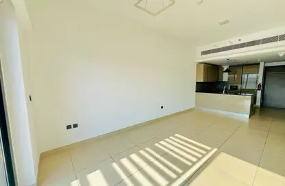 شقة - غرفة نوم - 2 حمامات للايجار في برج ريجيل - قرية الجميرا سركل - دبي شقة - غرفة نوم - 2 حمامات للايجار في برج ريجيل - قرية الجميرا سركل - دبي