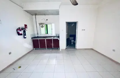 Apartment - Studio - 1 Bathroom for rent in Fire Station Road - Muwaileh - Sharjah