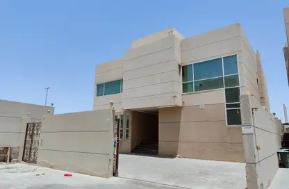 Villa - 5 Bedrooms - 7 Bathrooms for rent in Mohamed Bin Zayed Centre - Mohamed Bin Zayed City - Abu Dhabi
