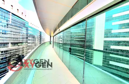 Apartment - 3 Bedrooms - 3 Bathrooms for rent in Crescent Tower 1 - Crescent Towers - Al Khalidiya - Abu Dhabi