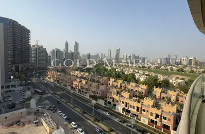 شقة - غرفة نوم - 2 حمامات للبيع في جولف فيو ريزدنس - مدينة دبي الرياضية - دبي