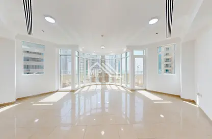 Apartment - 3 Bedrooms - 4 Bathrooms for rent in Marina Crown - Dubai Marina - Dubai