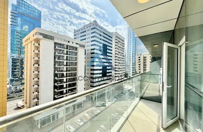 Apartment - 4 Bedrooms - 5 Bathrooms for rent in Corniche Road - Abu Dhabi