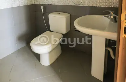 صورة لـ حمام شقة - غرفة نوم - 1 حمام للايجار في النعيمية - عجمان ، صورة رقم 1