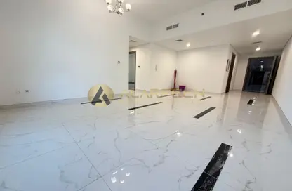 شقة - 2 غرف نوم - 2 حمامات للايجار في روز 10 - قرية الجميرا سركل - دبي