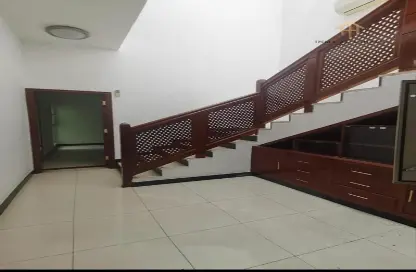 Stairs image for: Villa - 5 Bedrooms - 5 Bathrooms for rent in Al Jaheli - Al Ain, Image 1
