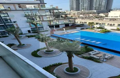 Pool image for: Apartment - 1 Bathroom for rent in Oxford 212 - Jumeirah Village Circle - Dubai, Image 1