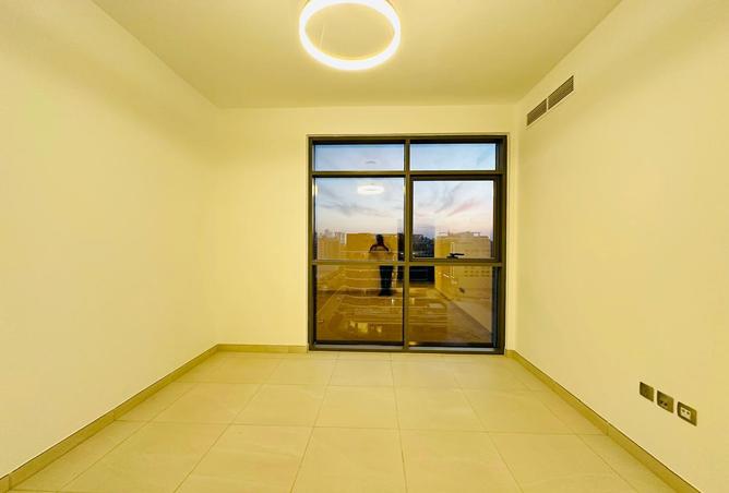 Apartment - 2 Bedrooms - 3 Bathrooms for rent in Jumeirah Garden City - Al Satwa - Dubai