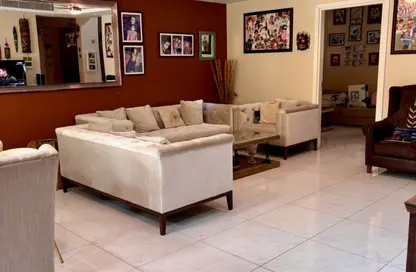 Villa - 3 Bedrooms - 3 Bathrooms for rent in Springs 9 - The Springs - Dubai