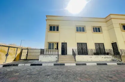 Villa - 4 Bedrooms - 5 Bathrooms for rent in Mohamed Bin Zayed Centre - Mohamed Bin Zayed City - Abu Dhabi