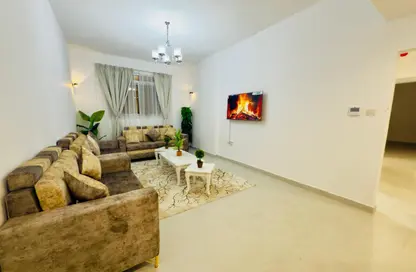 شقة - غرفة نوم - 2 حمامات للايجار في مساكن كورنيش عجمان - طريق كورنيش عجمان - عجمان