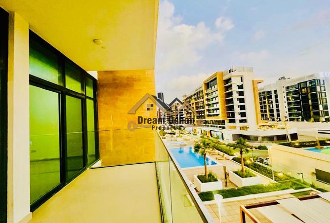 16000042 - Property Image 2