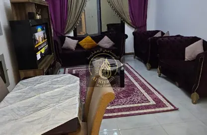 شقة - غرفة نوم - 2 حمامات للايجار في مساكن كورنيش عجمان - طريق كورنيش عجمان - عجمان