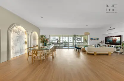 Apartment - 3 Bedrooms - 5 Bathrooms for sale in Golden Mile 1 - Golden Mile - Palm Jumeirah - Dubai
