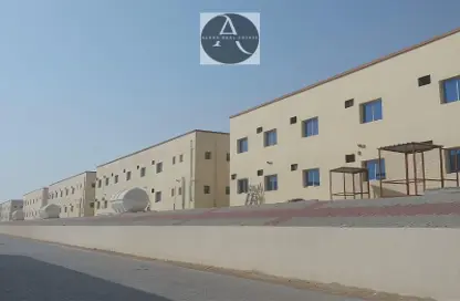 سكن الموظفين - استوديو - 8 حمامات للايجار في منطقة الإمارات الصناعية الحديثة - أم القيوين