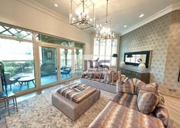 Living Room image for: Apartment - 3 bedrooms - 4 bathrooms for rent in Al Khushkar - Shoreline Apartments - Palm Jumeirah - Dubai, Image 1