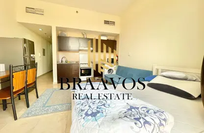 Apartment - Studio - 1 Bathroom for rent in Silicon Gates 1 - Silicon Gates - Dubai Silicon Oasis - Dubai